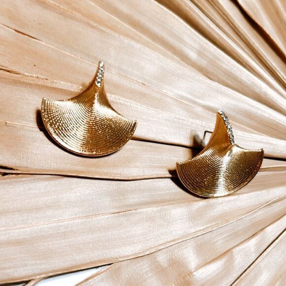 vintage style earrings A276 - Picture 3 of 5